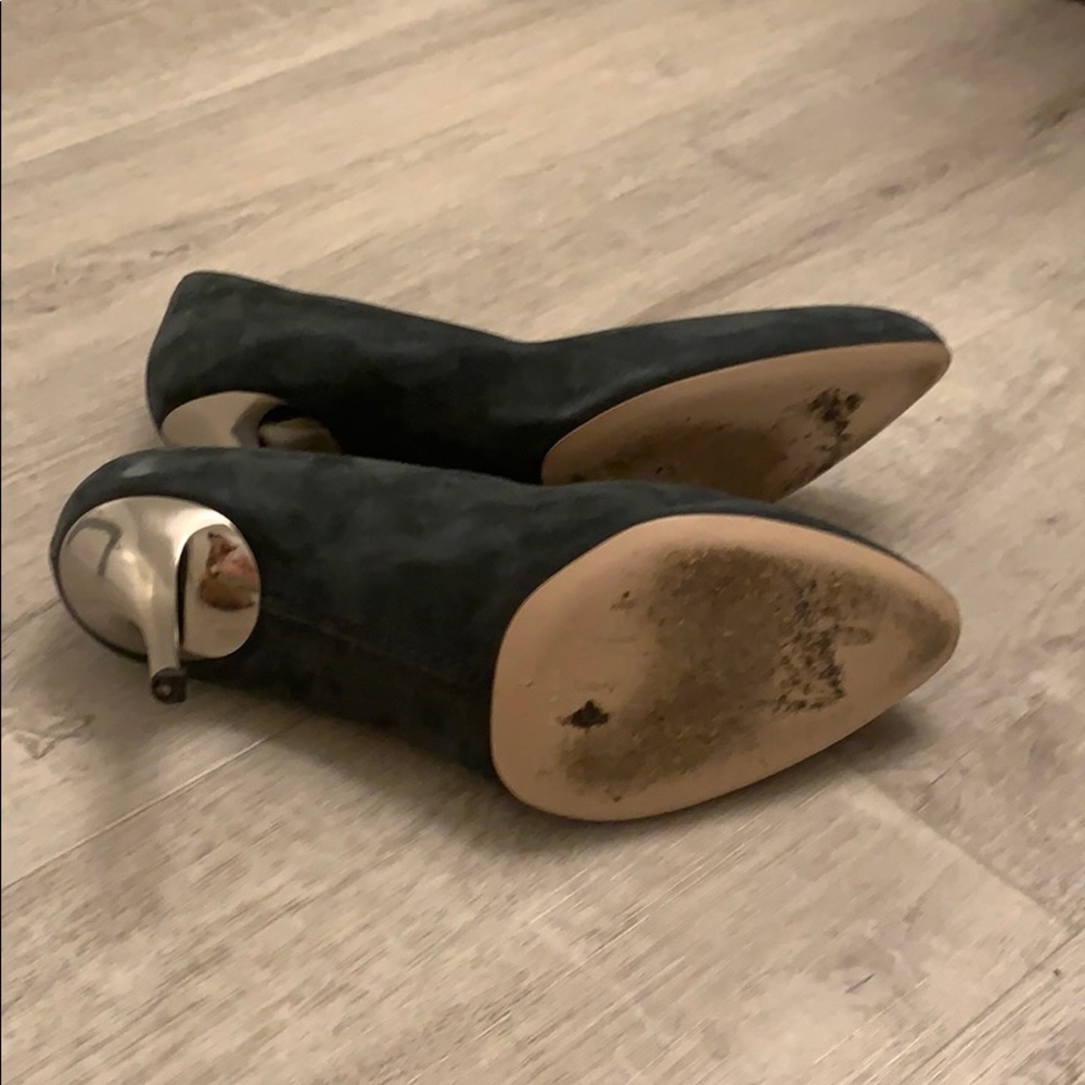 Shoes - Picture 6 of 7